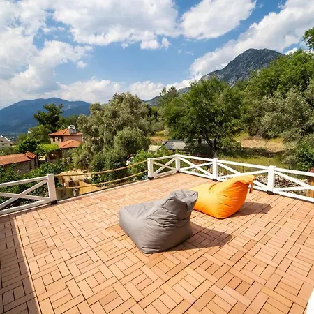 Gorgeous Flat With Private Pool And Terrace Surrounded By Nature In Fethiye